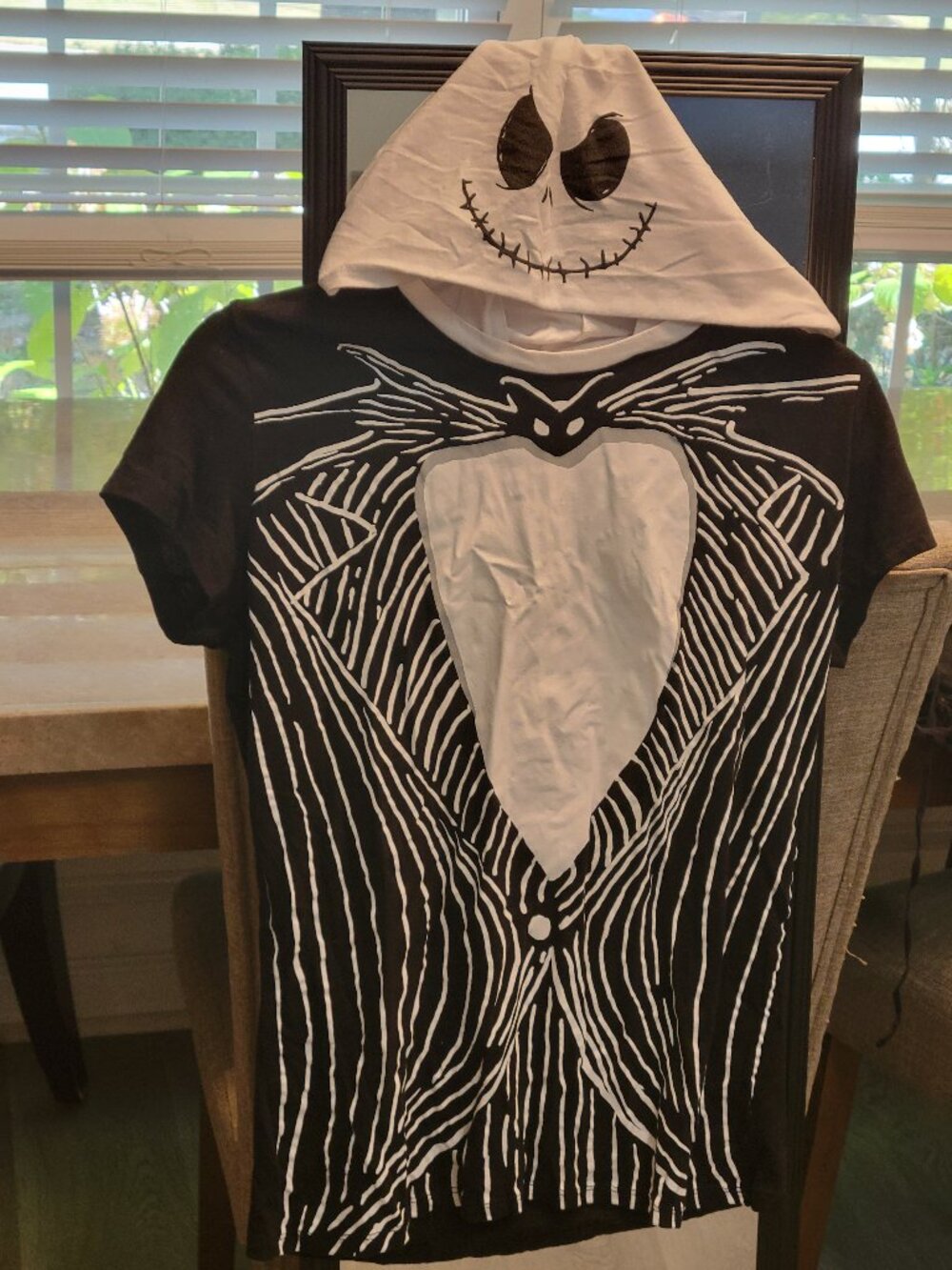 Nightmare Before Christmas t shirt.